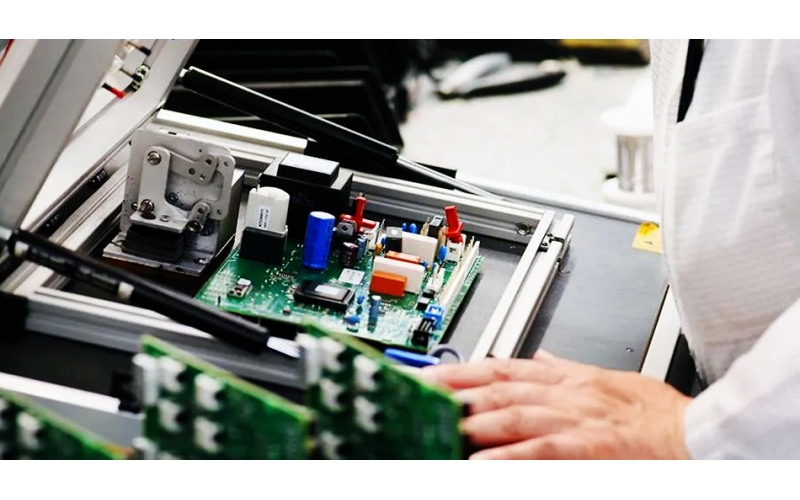 行業(yè)專屬PCBA加工方案如何提升產(chǎn)品質(zhì)量